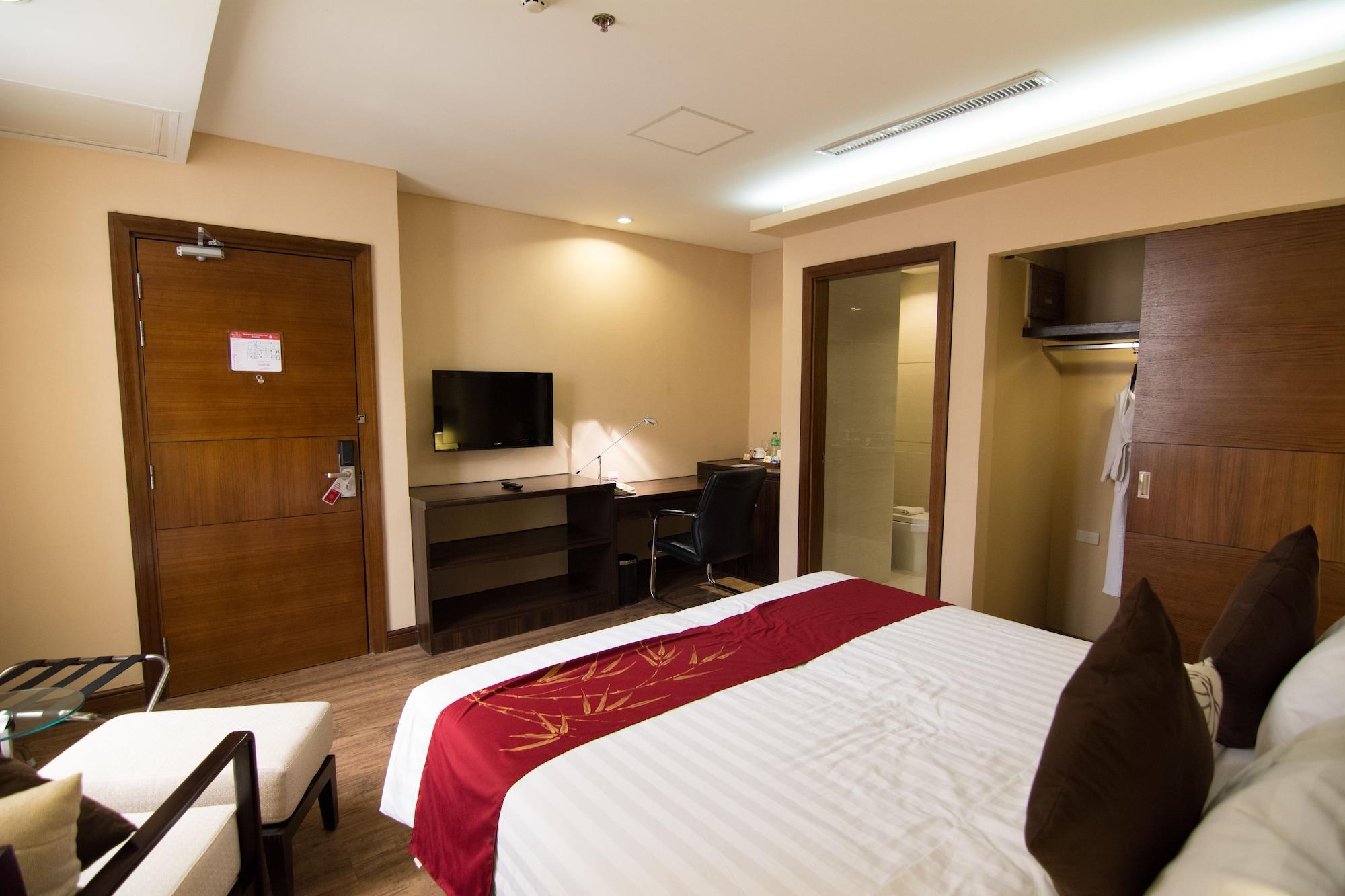 Ramada By Wyndham Manila Central Zewnętrze zdjęcie